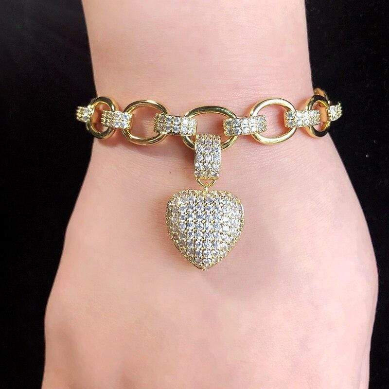 Classic women's zirconia necklace & bracelet set. Elegant and timeless fashion accessory.