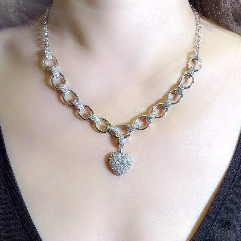 Delicate women's zirconia necklace & bracelet set, offering sparkling elegance.