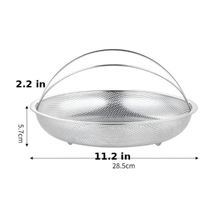 Healthy cooking made easy with this stainless steel steamer basket. Ideal for vegetables, seafood, and dumplings.