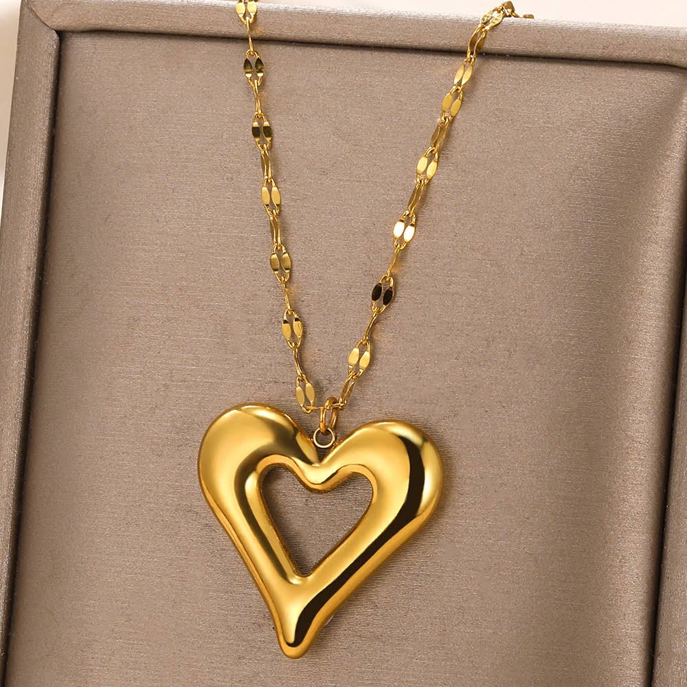 Elegant sterling silver heart pendant necklace, a perfect romantic gift for women.