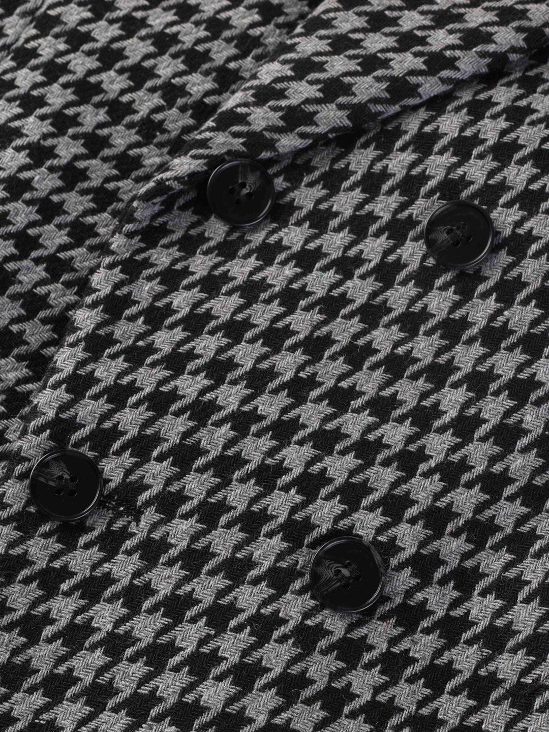 Oliver men's stylish checked blazer. Double-breasted, classic style for a sophisticated men's wardrobe.