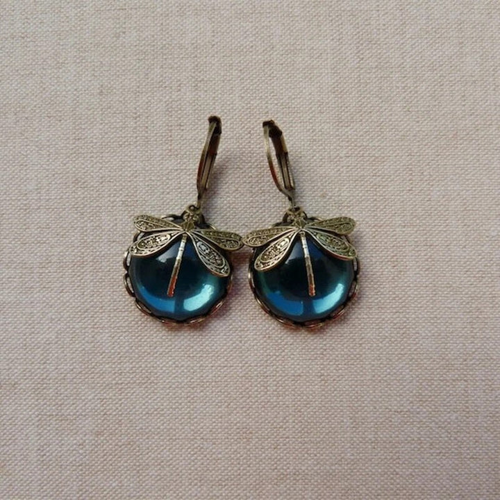Amarae stylish crystal antique gold drop earrings, elegant jewelry for women & special occasions.