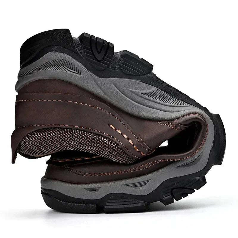 Casual light brown men's orthopedic shoes, perfect for stylish everyday wear and support.