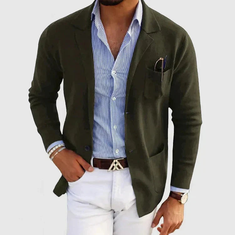 Elevate your style with this men's casual blazer. Button pockets, notch lapel. Ideal for smart everyday wear.