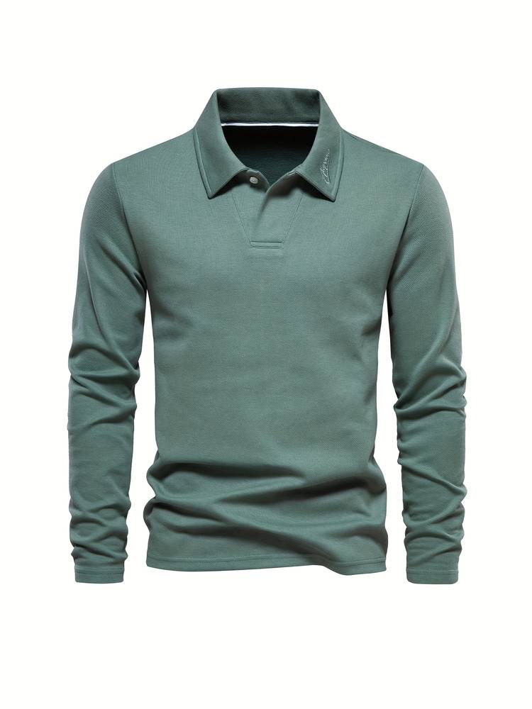 Versatile men's smart casual pullover sweater. Long sleeve design for modern men's fashion and everyday style.