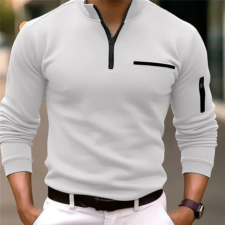 Versatile men's quarter-zip sweater in a modern design, perfect for comfort and effortless style.