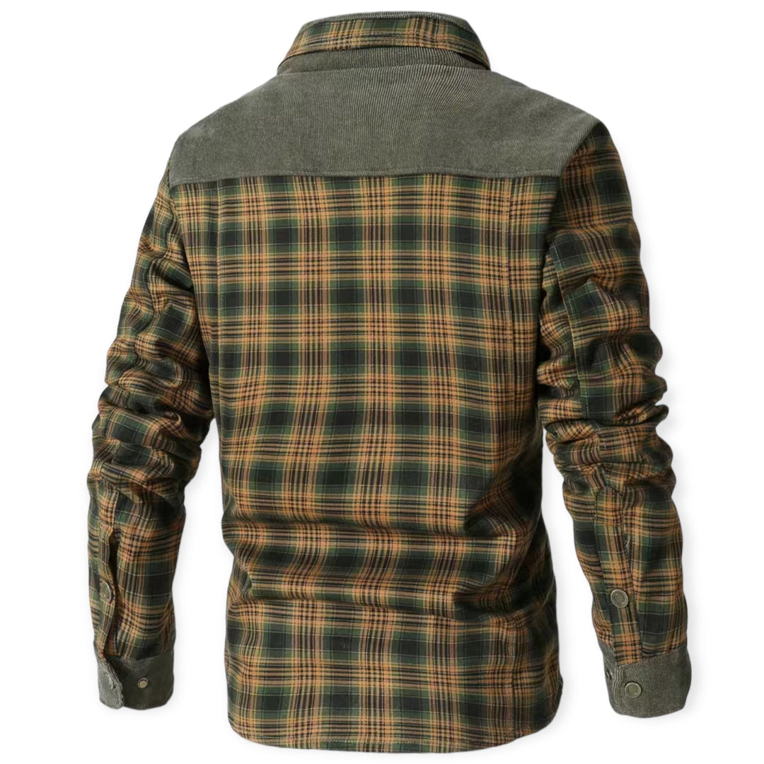Stylish men's insulated gilet, a versatile layering piece for cold weather & fall.