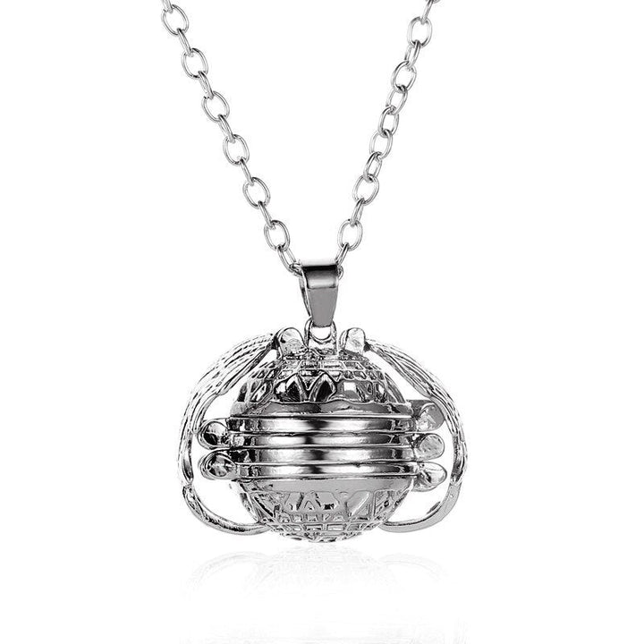 Modern layered photo locket necklace, an adjustable and meaningful accessory.