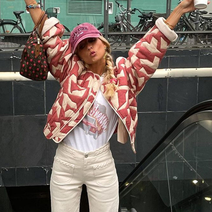 Fashionable printed women's blazer. Lightweight and stylish, perfect for office, casual, or summer events.