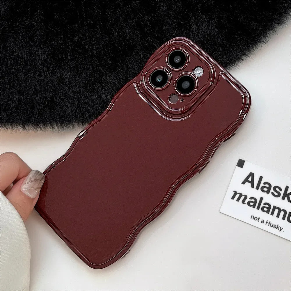 Protective shockproof iPhone case for women with a trendy ripple pattern. Slim-fit, non-slip design.
