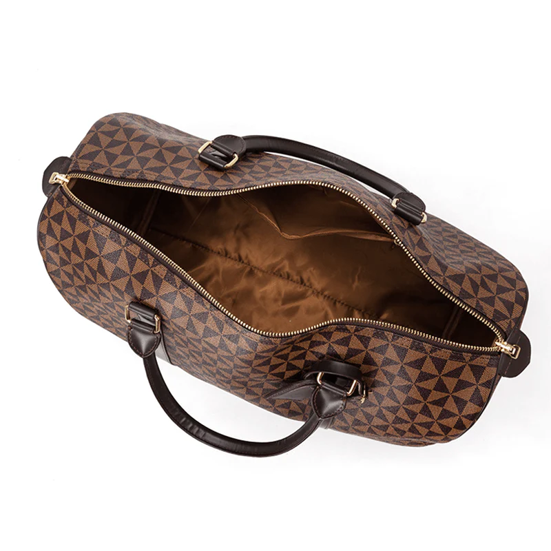 Modern unisex duffle bag with ample space, an ideal travel accessory for weekend trips or daily gym commutes.