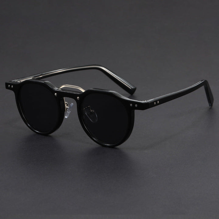 Protect your eyes with these stylish UV400 unisex sunglasses. Modern design, lightweight, perfect fashion accessory for all.
