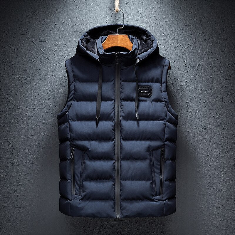 Stylish women's black padded vest, perfect for autumn layering. Cozy fall outerwear gilet for casual wear.