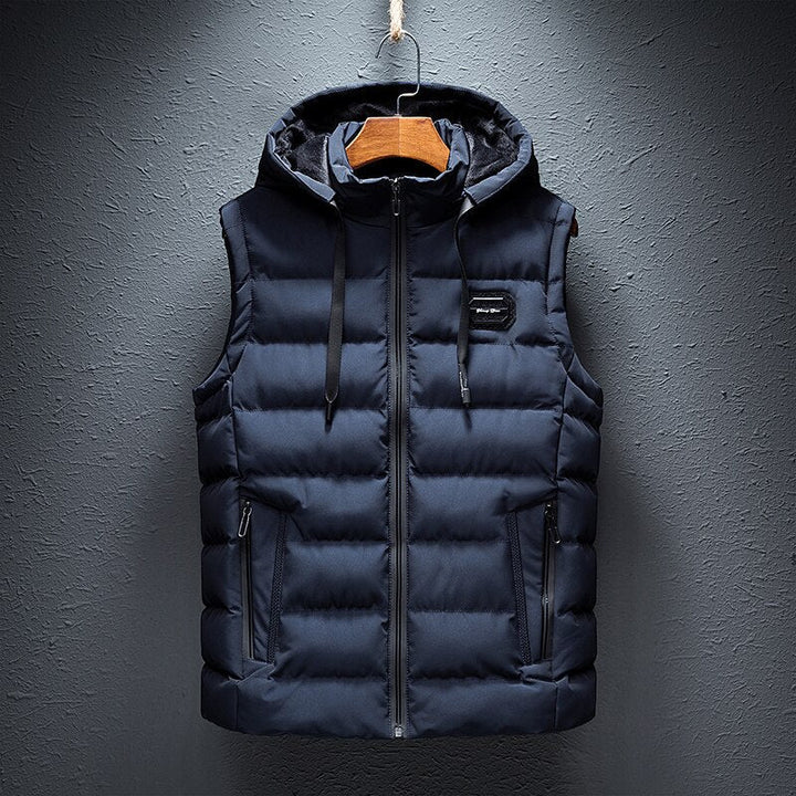 Stylish women's black padded vest, perfect for autumn layering. Cozy fall outerwear gilet for casual wear.