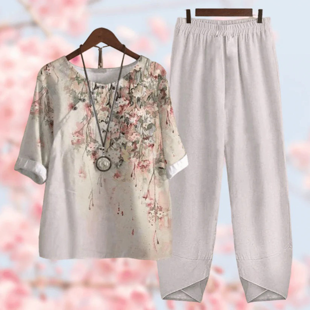 Versatile women's two-piece summer set, a comfortable and stylish outfit for warm weather days.