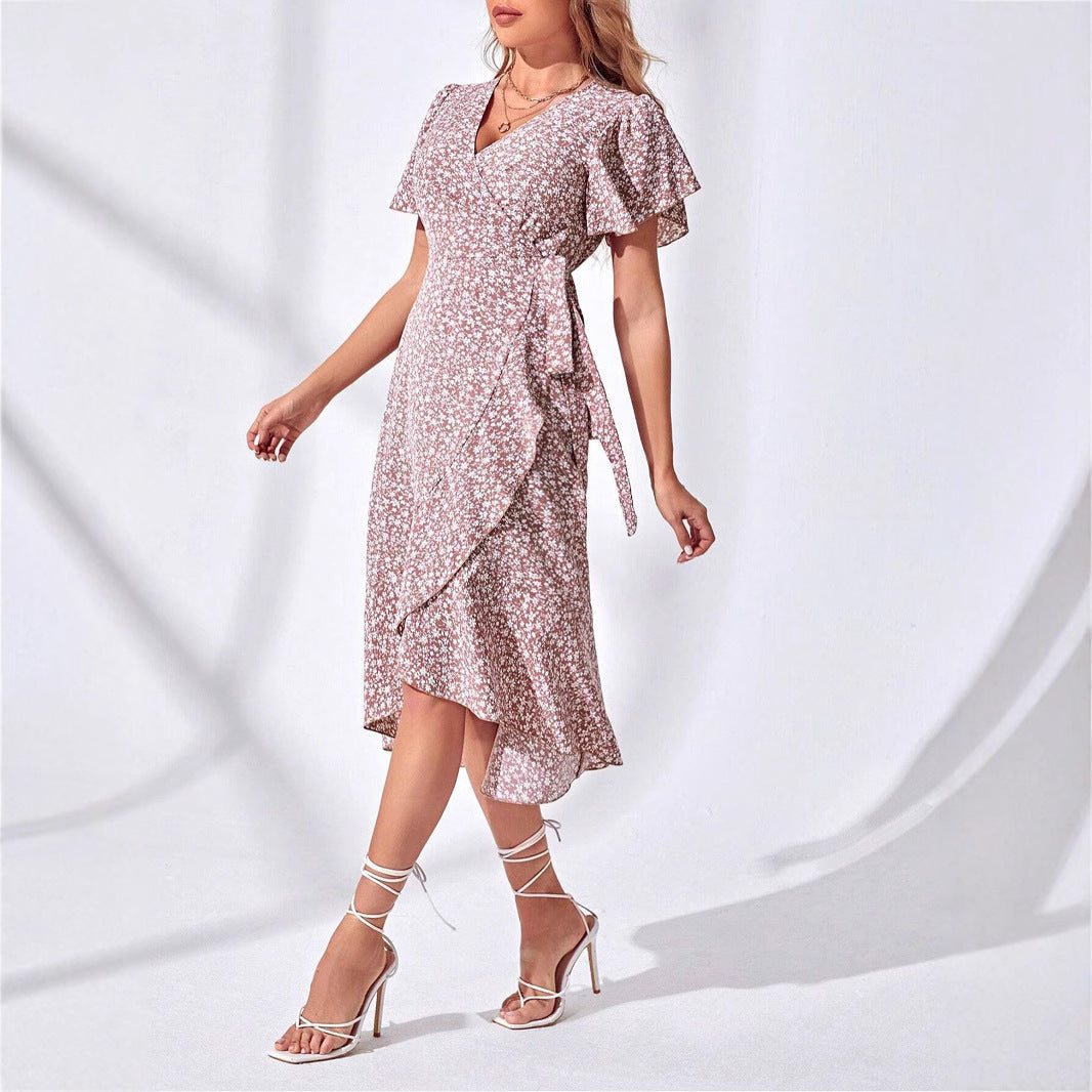 Stylish women's floral wrap summer dress with ruffled V-neck. Perfect knee-length casual wear for vacation.