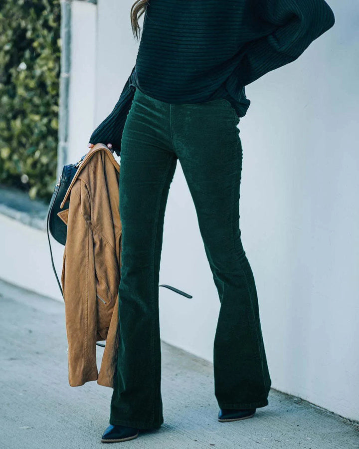Flattering women's bootcut high waist flare pants, combining comfort with a sleek and trendy silhouette.