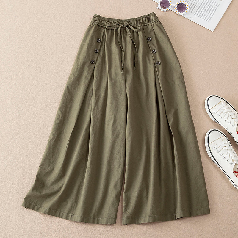 Casual chic women's flowing wide leg pants. High-waisted and comfortable, perfect for relaxed summer style.