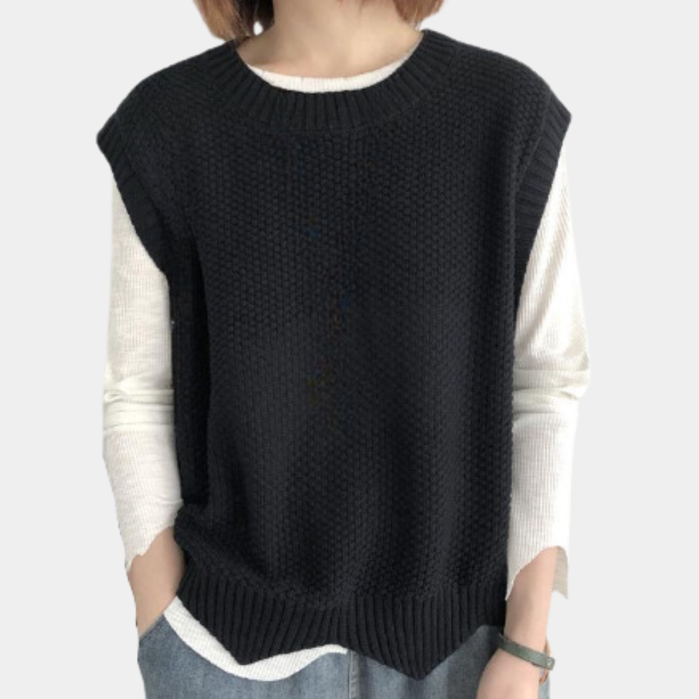Cozy women's knitted cardigan, a stylish long-sleeve sweater for winter warmth & everyday comfort.