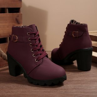Women's orthopedic lace-up ankle boots with block heel, combining comfort & style for fall and winter fashion.