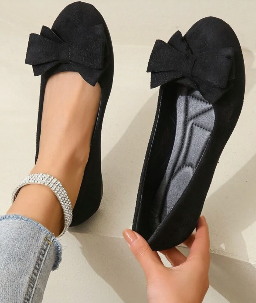 Women's comfort loafer flats with advanced foot support, orthopedic cushioning for happy feet all day.
