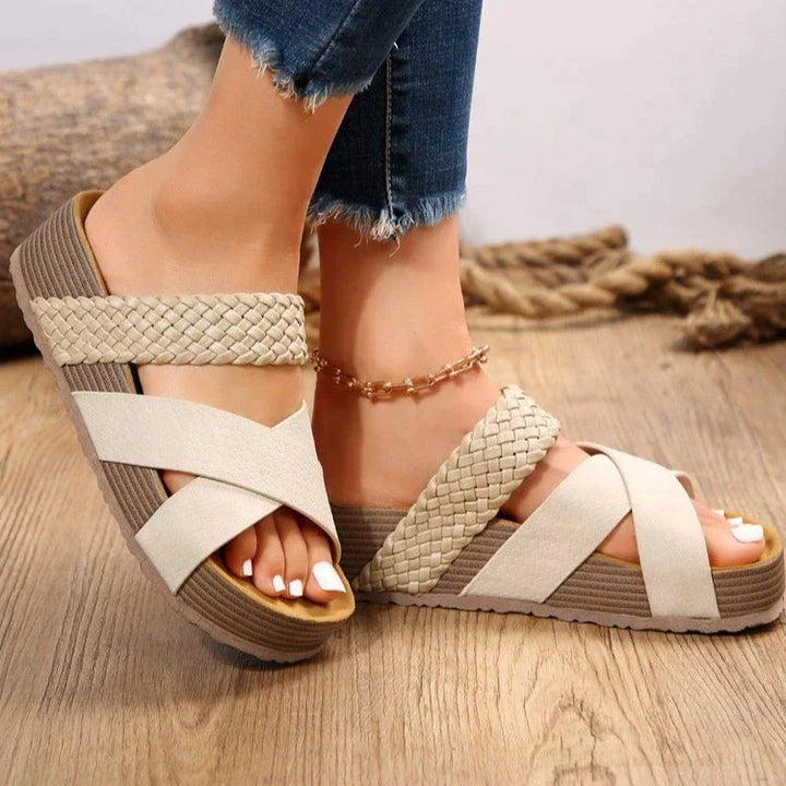 Fashionable women's orthopaedic sandals, designed for all-day comfort. Stylish low-heel summer shoes for everyday wear.