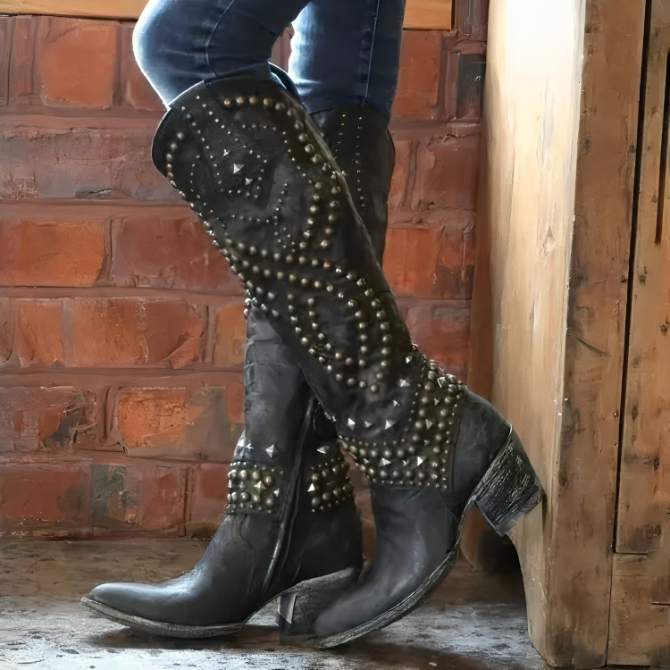 Elegant women's knee-high orthopedic boots with mid-block heel, ideal for versatile fall & winter fashion.