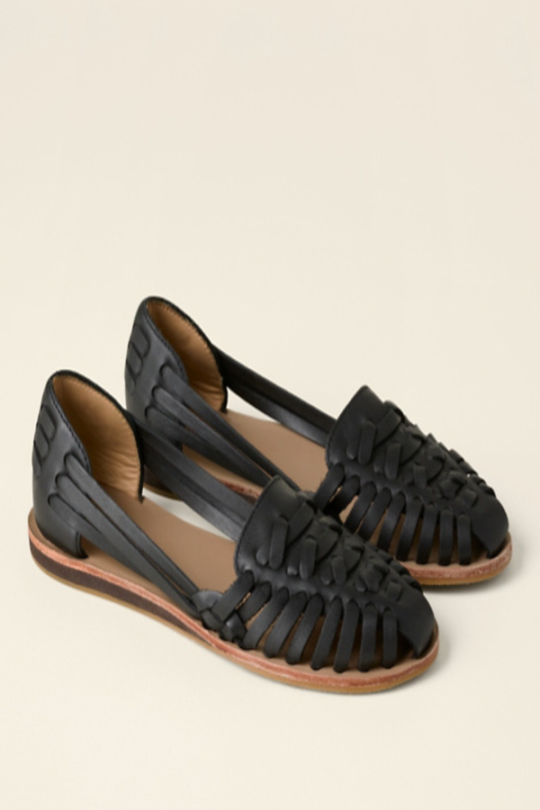 Fashionable women's platform wedge sandals offering orthopedic comfort. Great for summer, travel, and stylish support.