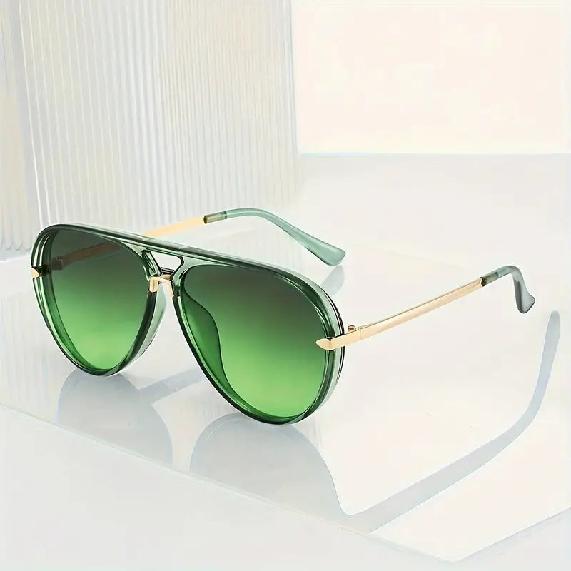 Premium women's oversized aviator sunglasses, stylish eyewear for sun protection & fashion.