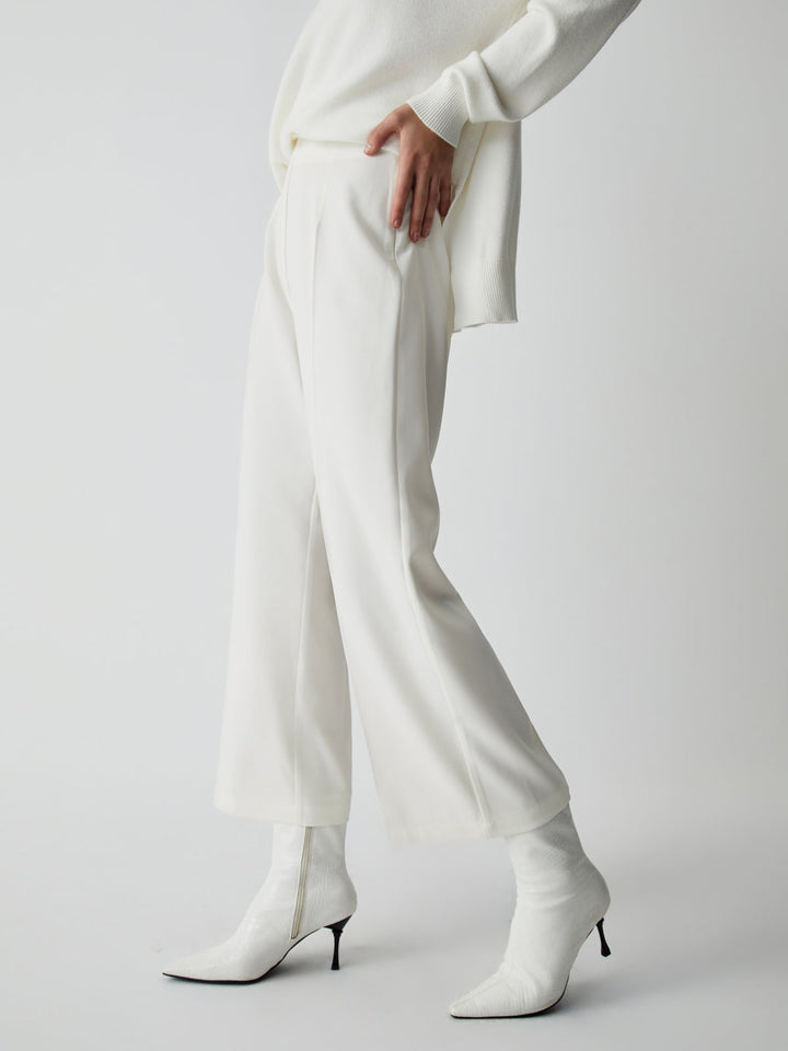 Comfortable Selina wide leg trousers for women. Polyester-elastane blend, perfect for stylish casual wear.