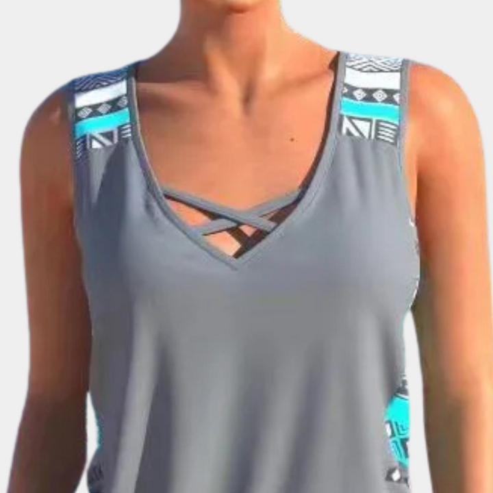 Modest women's tankini swimwear, ideal for vacation. Quick-dry fabric, adjustable straps for comfortable beachwear.