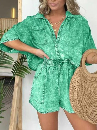 Women's short sleeve summer outfit set. This comfortable & stylish two-piece is ideal for casual wear & vacations.