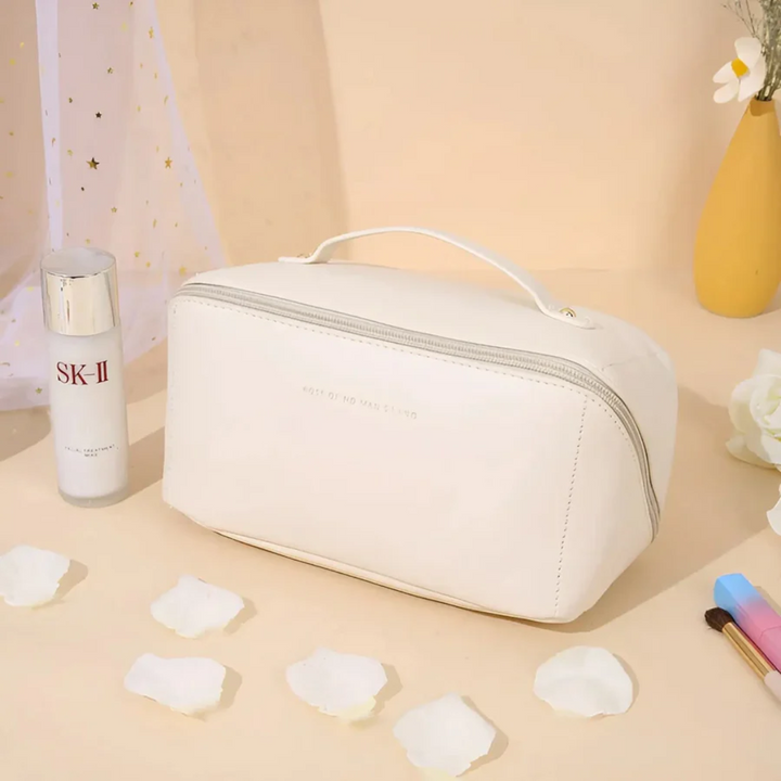 High-quality women's waterproof travel bag, ensuring durable and secure storage for your beauty products.