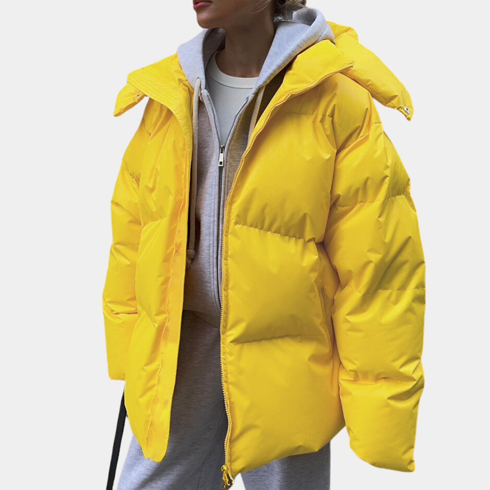 Ladies weatherproof jacket, a chic windbreaker, perfect for transitional seasons and active outdoor activities.