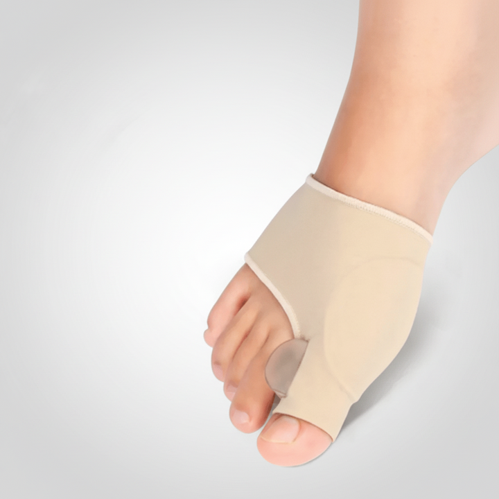 Flexible bunion corrector for teens, promoting foot health, pain relief & better daily mobility.
