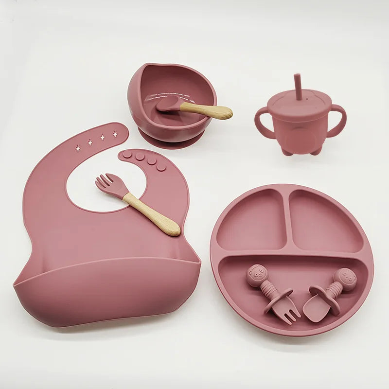 TinyBites silicone baby feeding set, perfect for weaning & safe independent mealtimes.