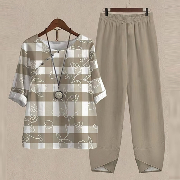Comfortable women's 2-piece spring/summer outfit. Versatile matching set for casual or elegant wear.