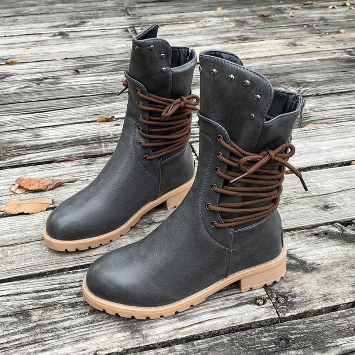 Chic women's comfortable walking boots, perfect for everyday style. Durable ankle boots for versatile, trendy fashion.
