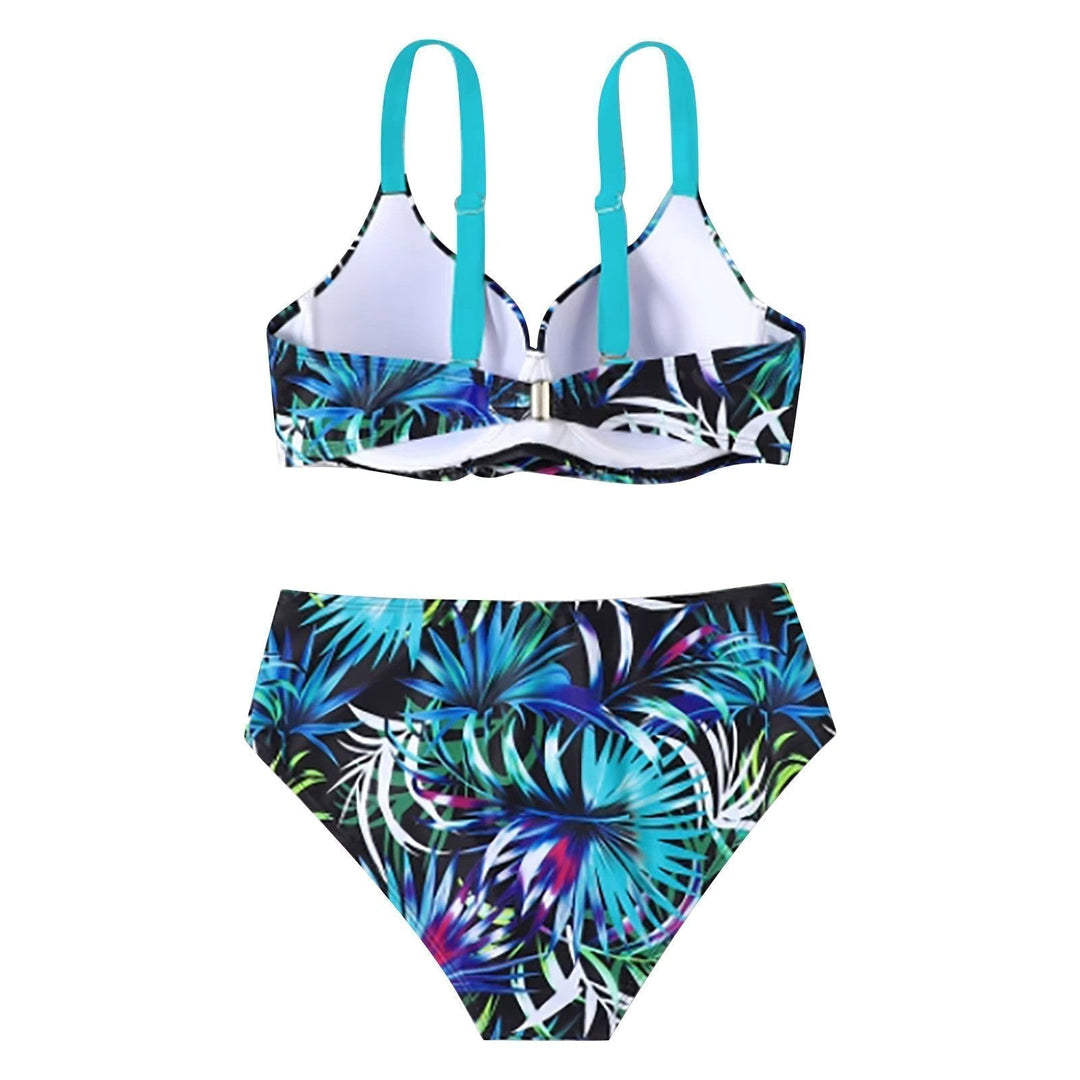 Elegant women's high-waisted bikini set. Trendy beachwear swimsuit, padded & quick-drying for ultimate summer fashion.