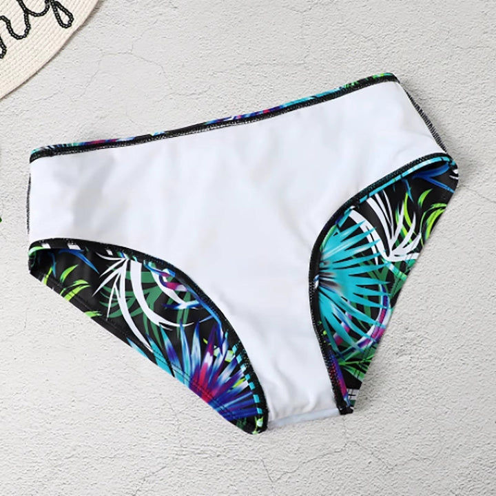 Chic women's high-waisted bikini set. Fashionable padded swimsuit, quick-drying, perfect for trendy summer beachwear.