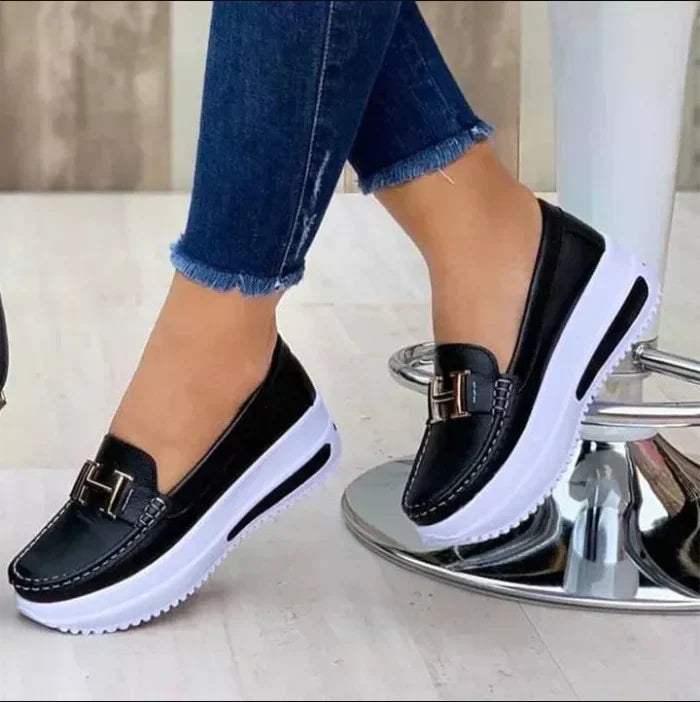 Trendy women's orthopedic shoes for all-day comfort & support, perfect for daily wear.
