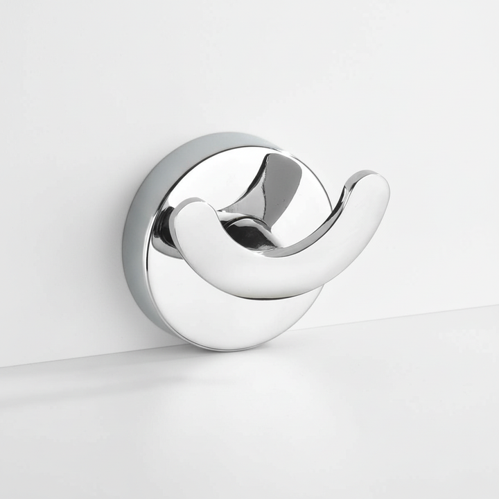 Set of two heavy-duty suction hooks for versatile home organization; great for towels, loofahs, or kitchen utensils.