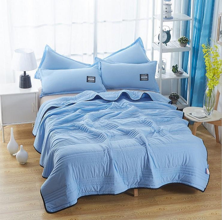 Stay cool with this ultra-soft, breathable summer blanket. Ideal bamboo cotton blend for hot weather refreshing sleep.