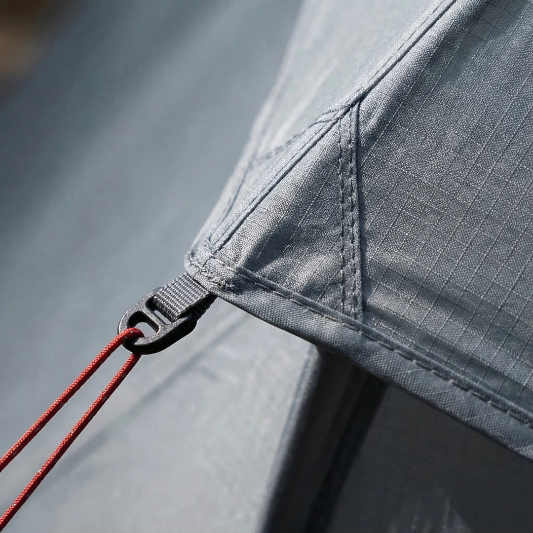 Durable double-layer 1-person hiking tent, waterproof & breathable, providing optimal outdoor shelter for solo trips.