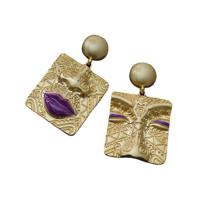 Stylish women's asymmetrical retro earrings, unique gold plated statement jewelry for everyday.