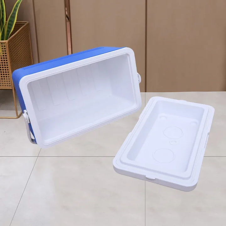 Portable 30L cooler box for camping, featuring durable construction and an easy-carry handle for travel.