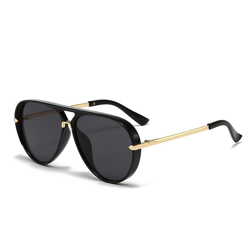 Retro '70s unisex aviator sunglasses, gradient lenses, offering complete UV protection.
