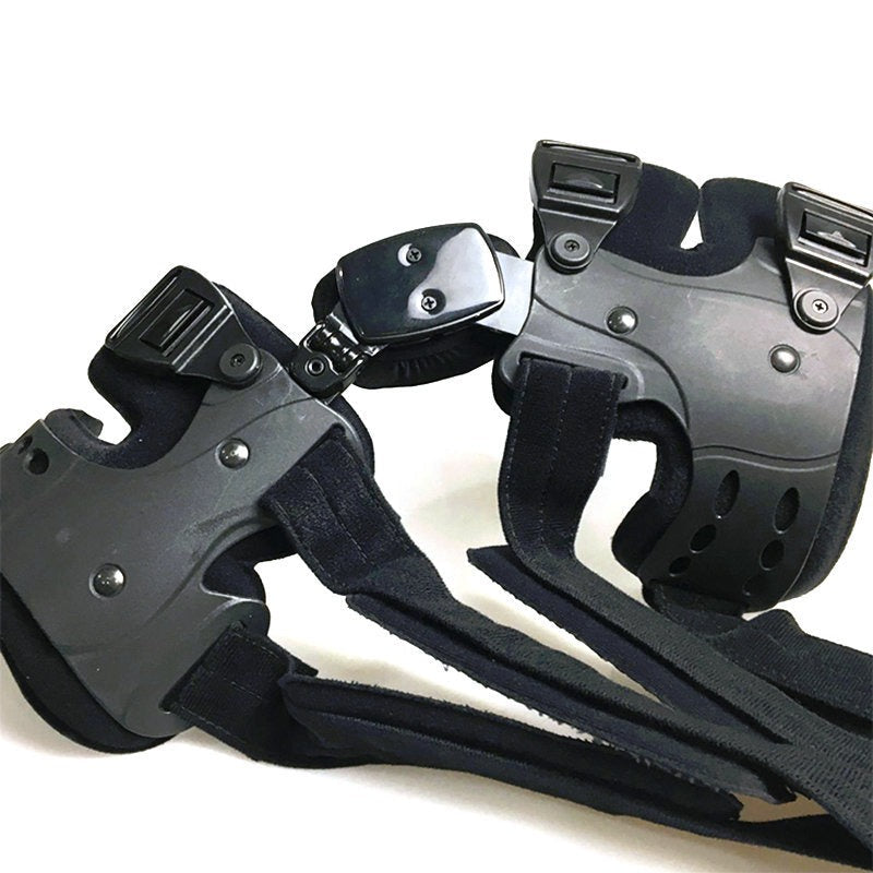 Durable unisex knee brace for meniscus tears & ligament injuries, ensuring stable support during recovery.