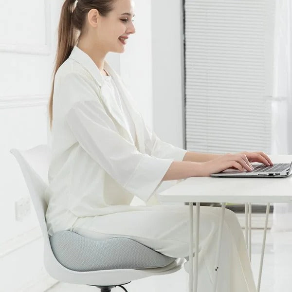 Plush memory foam seat cushion offers ultimate pressure relief & ergonomic comfort for all.
