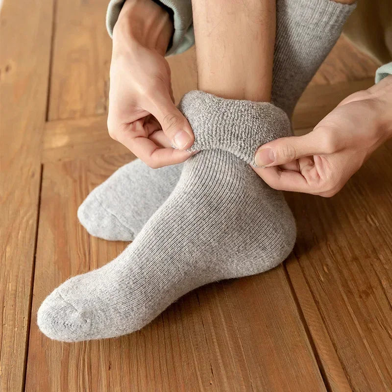Unisex Alpine Warm 3-pack winter socks for ultimate comfort. Thermal, cozy, and perfect for cold weather activities.